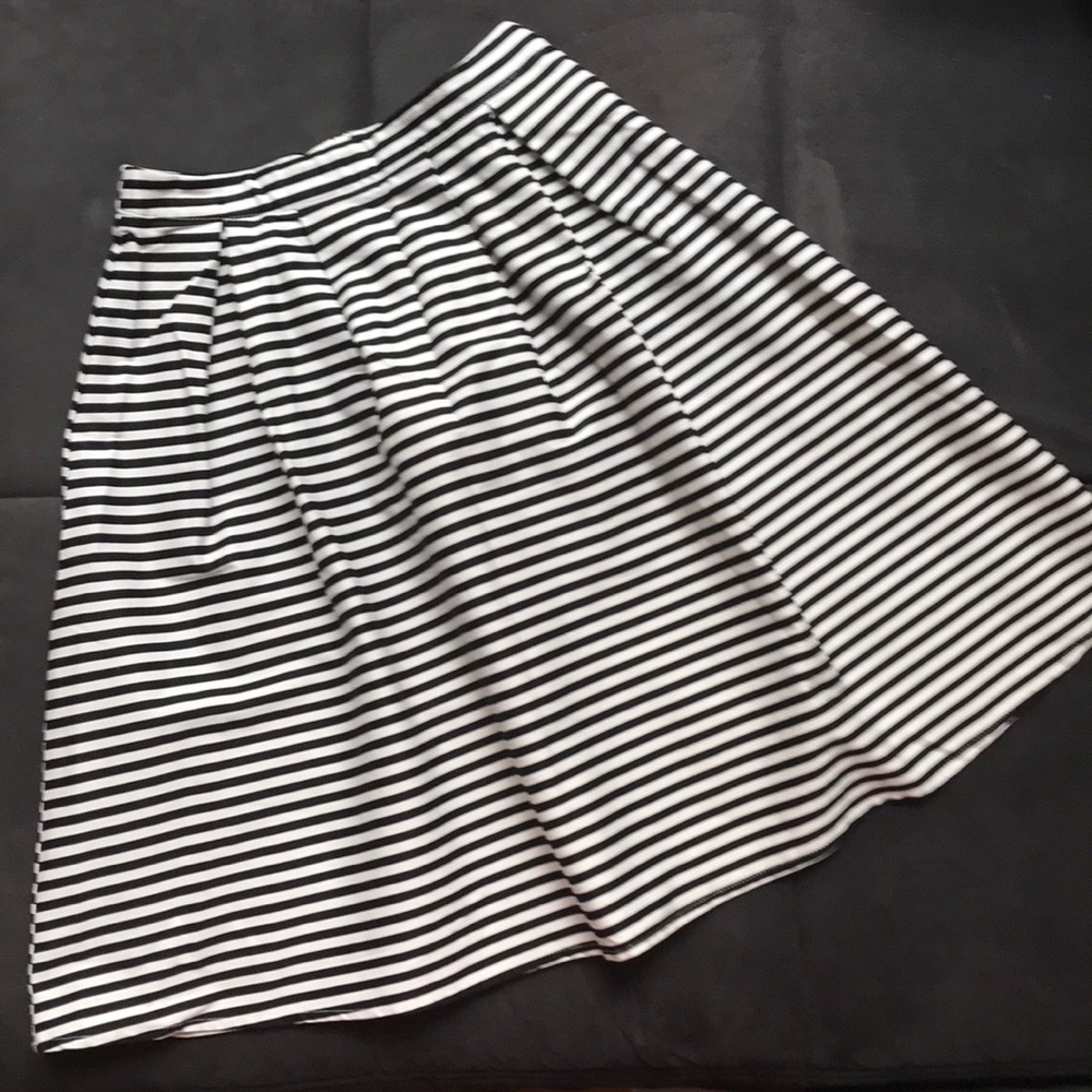 Do & Be black and white striped A line skirt